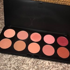 bb cosmetics blush palette! 10 super pretty colors